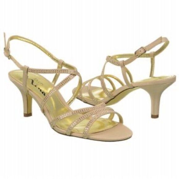 10/$25🦋 Touch of Nina Ivory Satin & Gold Genivee Heels - Size 7 - Picture 1 of 16